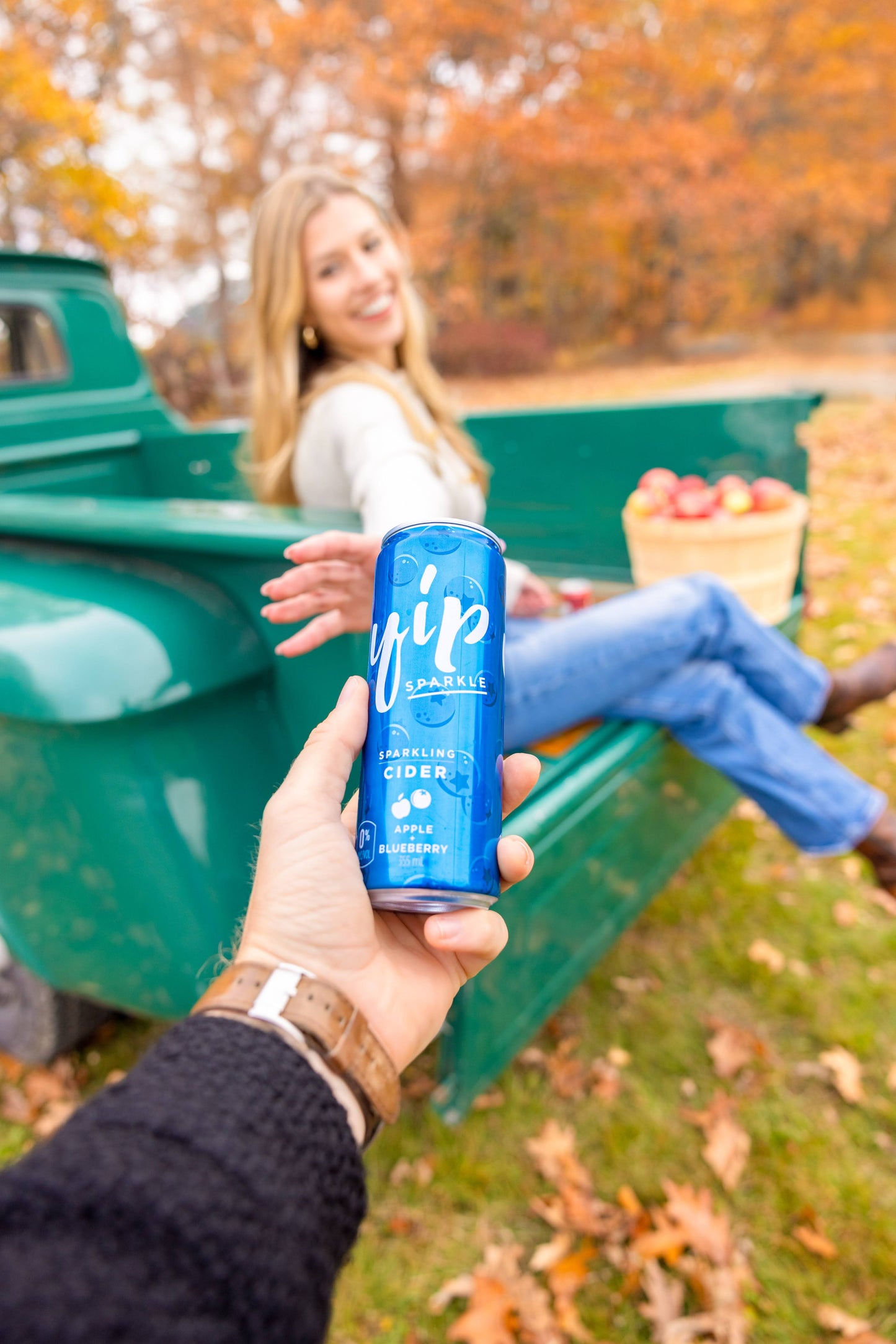 YIP Sparkle Blueberry Cider